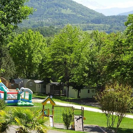 Camping - Piscine - Ccbaieb Montjoie-en-Couserans Extérieur photo