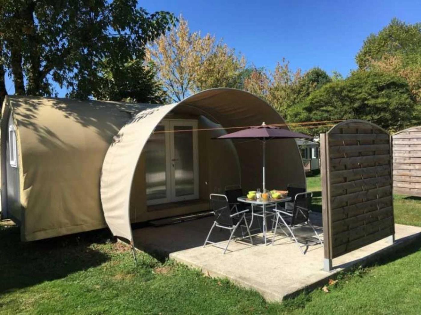 Camping - Piscine - Ccbaieb Montjoie-en-Couserans Extérieur photo