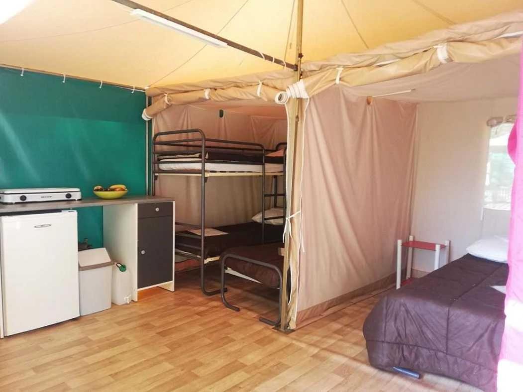 Camping - Piscine - Ccbaieb Montjoie-en-Couserans Extérieur photo