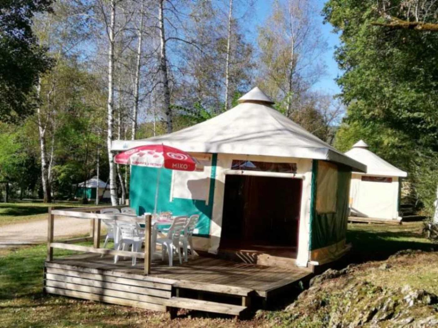 Camping - Piscine - Ccbaieb Montjoie-en-Couserans Extérieur photo